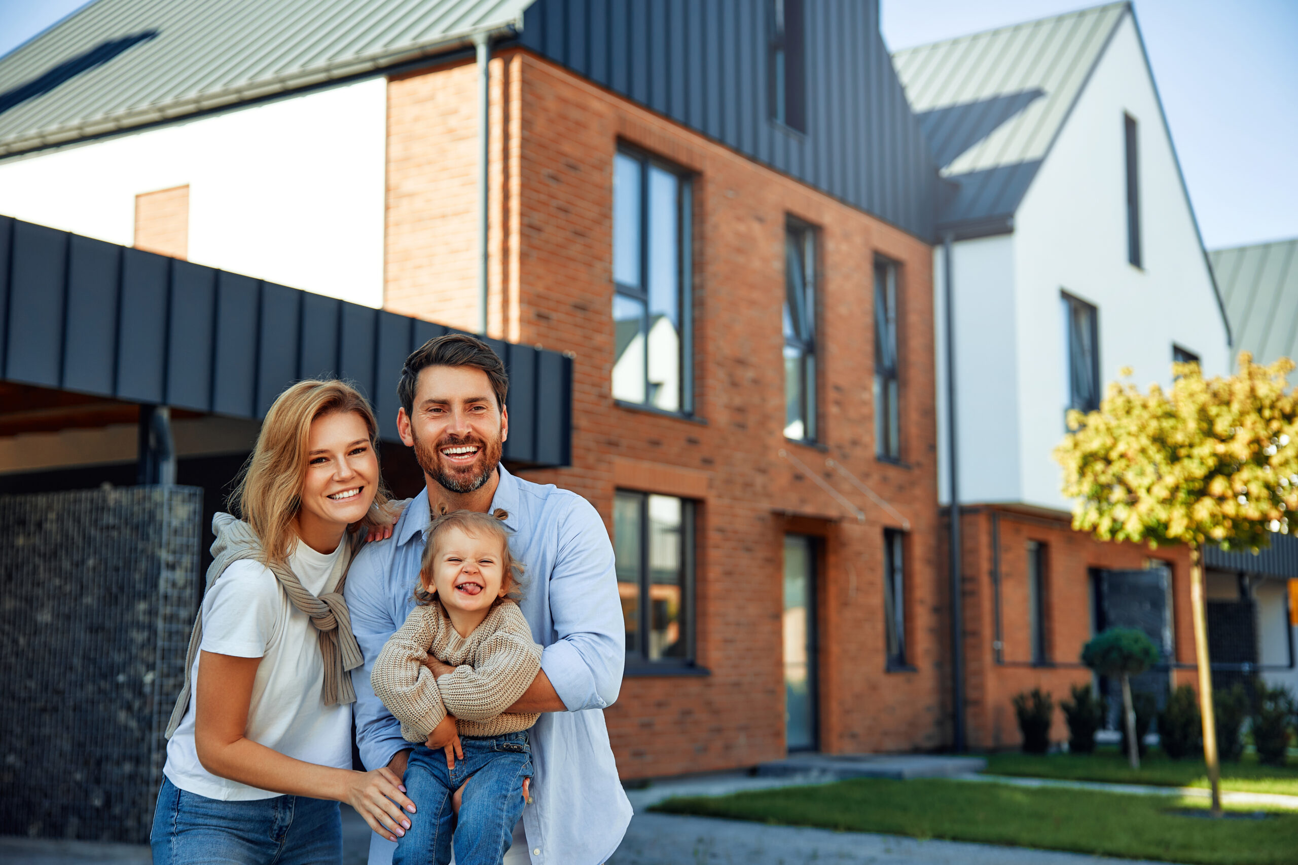 Your First Refinance – A Guide for Homeowners 6–24 Months After Buying